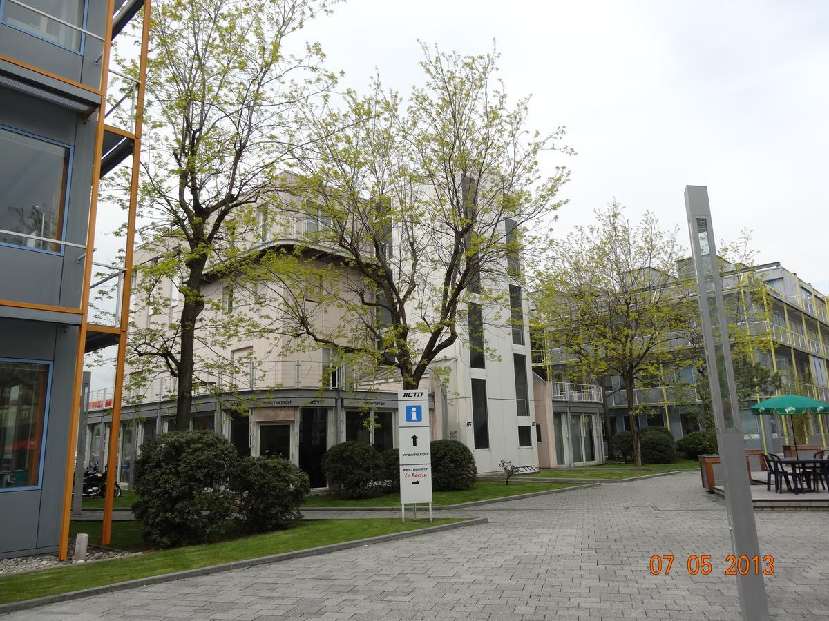 Les Chambres Du Ctn Plan-les-Ouattes Exterior foto